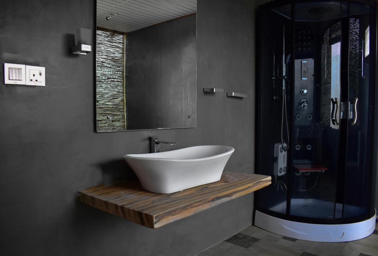 Newbury Villa Нувара-Елія Екстер'єр фото